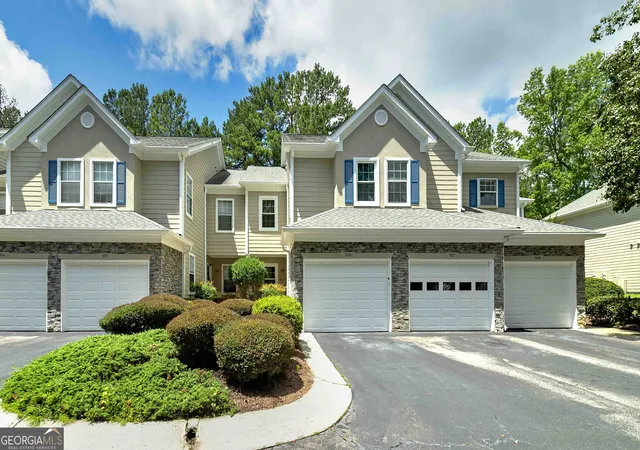 Homes for sale in Peachtree City, GA | 506 Peachtree Club Dr, Peachtree City, GA 30269 | MLS# 10791294