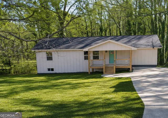 Photo 1 of Single family home for sale at 2128 Kimberly Rd Sw, Atlanta, GA 30331 | MLS# 10797453 | Listing updated on 2026-08-28