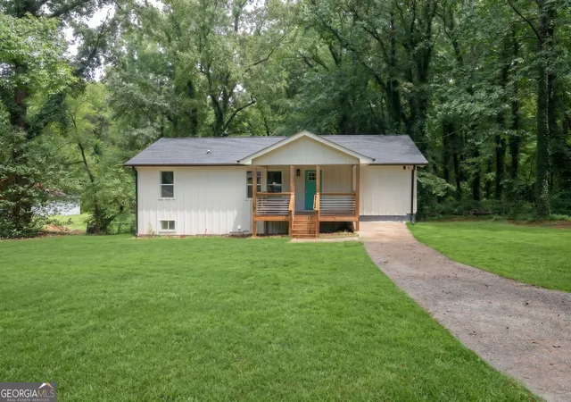 Photo 2 of Single family home for sale at 2128 Kimberly Rd Sw, Atlanta, GA 30331 | MLS# 10797453 | Listing updated on 2026-08-28