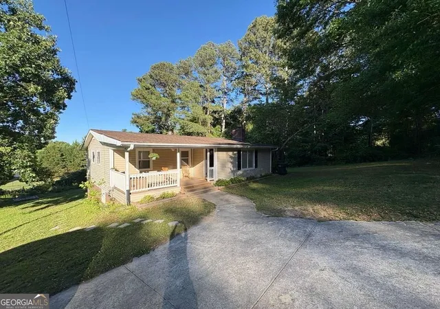 Photo 4 of Sale Pending at 5079 Hudson Rd, Loganville, GA 30052 | MLS# 10767929 | Listing updated on 2026-09-19