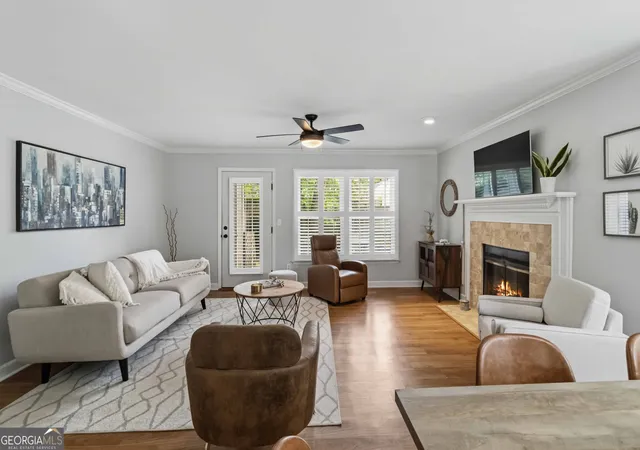 3rd image of 902 Defoors Lndg Nw, Atlanta, GA 30318 | MLS# 10793048