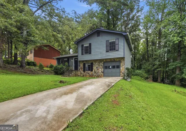 Photo 2 of Single family home for sale at 5516 Liberty Rd, Union City, GA 30291 | MLS# 10807753 | Listing updated on 2026-08-31