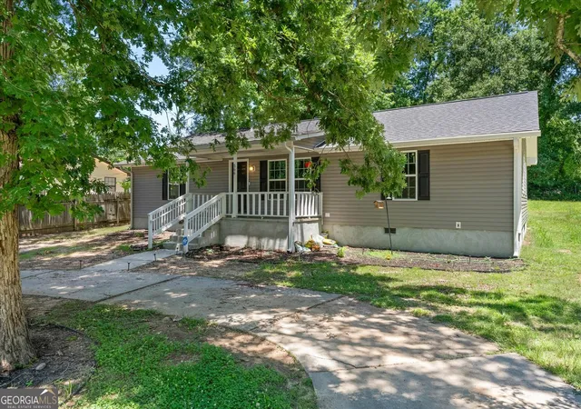 3rd image of 566 Shadowmoor Cir, Thomson, GA 30824 | MLS# 10778412