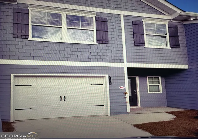 Photo 2 of Townhouse for sale at 11554 Chatham Dr, Hampton, GA 30228 | MLS# 10827077 | Listing updated on 2026-08-30