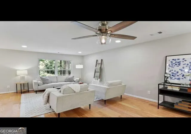 Photo 3 of Single family home for sale at 5115 Martins Xing Rd, Stone Mountain, GA 30088 | MLS# 10733094 | Listing updated on 2026-08-19