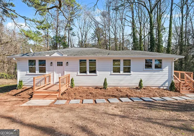 Photo 1 of Single family home for sale at 5284 Campbellton Rd Sw, Atlanta, GA 30331 | MLS# 10787605 | Listing updated on 2026-08-24