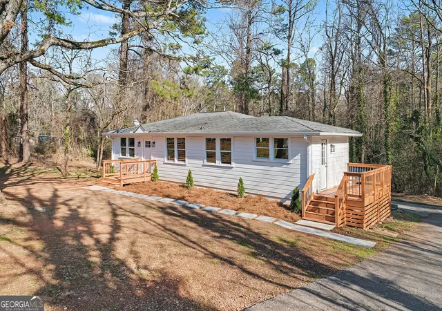 Photo 2 of Single family home for sale at 5284 Campbellton Rd Sw, Atlanta, GA 30331 | MLS# 10787605 | Listing updated on 2026-08-24