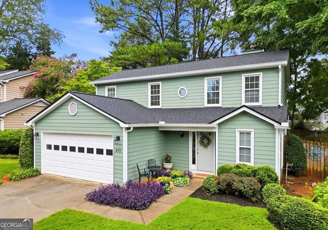 Photo 2 of Sale Pending at 872 Wheatfields Ct, Decatur, GA 30030 | MLS# 10818976 | Listing updated on 2026-08-27