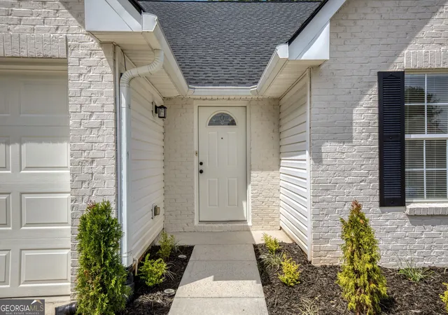 Photo 3 of Single family home for sale at 1273 Millstone Wy, Lithonia, GA 30058 | MLS# 10831817 | Listing updated on 2026-09-21