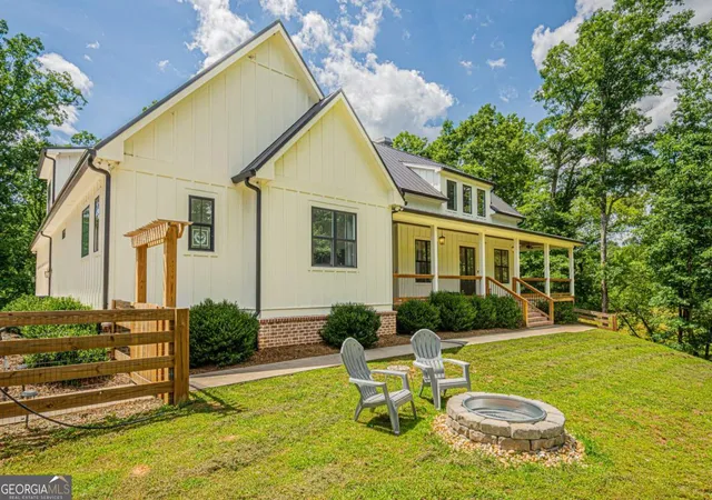 Photo 1 of Single family home for sale at 2051 Clay Creek Falls Rd, Dahlonega, GA 30533 | MLS# 10808151 | Listing updated on 2026-09-14