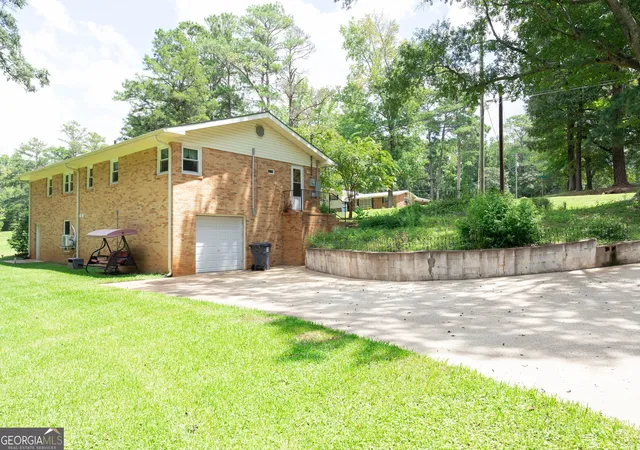 4th image of 2503 14Th Ave, Valley, AL 36854 | MLS# 10771896