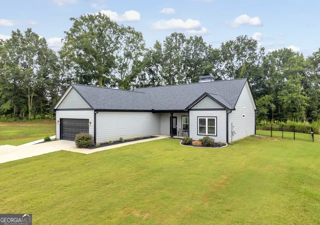 Photo 3 of Single family home for sale at 858 Scott Ml Rd, Hartwell, GA 30643 | MLS# 10805216 | Listing updated on 2026-09-15