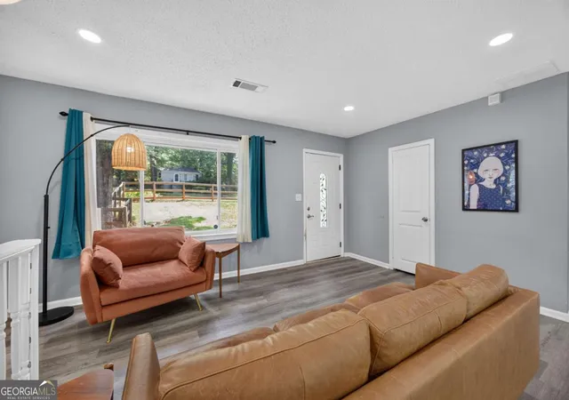 4th image of 2162 Doris Dr, Decatur, GA 30034 | MLS# 10799372