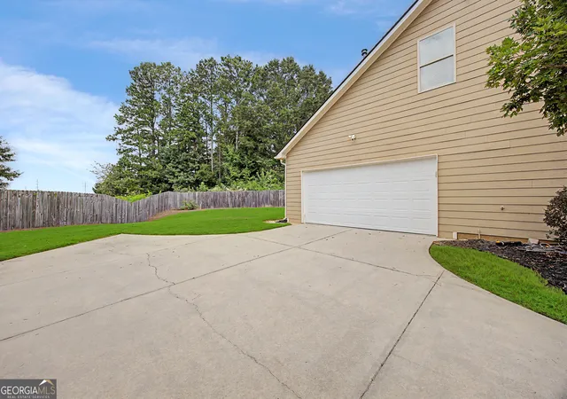 Photo 2 of Sale Pending at 1740 Walton Reserve Wy, Austell, GA 30168 | MLS# 10832775 | Listing updated on 2026-09-10