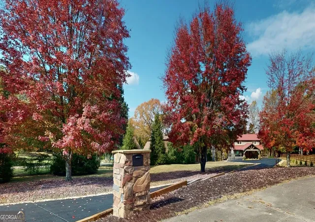 Photo 3 of Single family home for sale at 67 Riverwood Pl, Ellijay, GA 30536 | MLS# 10834782 | Listing updated on 2026-09-10