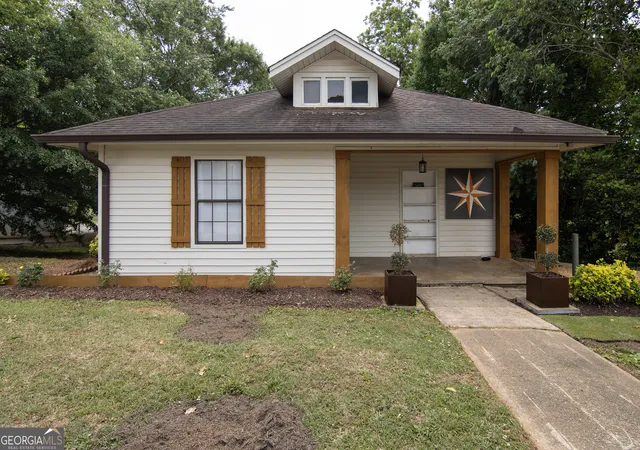 Homes for sale in Carrollton, GA | 119 Harmon Ave, Carrollton, GA 30117 | MLS# 10757471