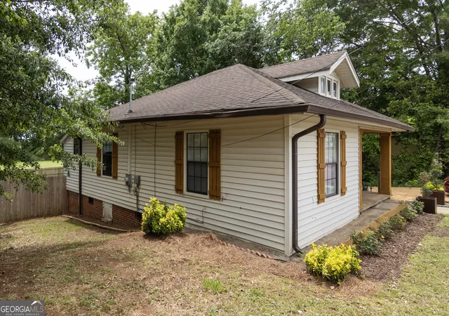Homes for sale in Carrollton, GA | 119 Harmon Ave, Carrollton, GA 30117 | MLS# 10757471