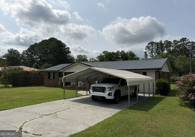 Photo 2 of Single family home for sale at 287 S Whitehead St, Warrenton, GA 30828 | MLS# 10794243 | Listing updated on 2026-07-10