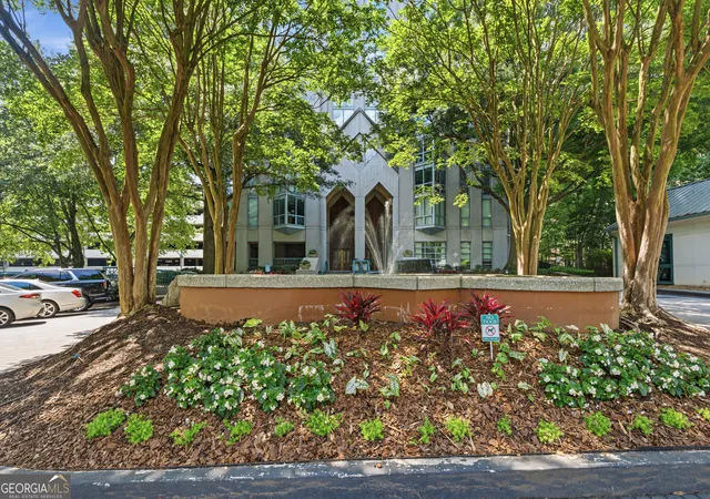 2nd image of 2870 Pharr Ct S Nw, Atlanta, GA 30305