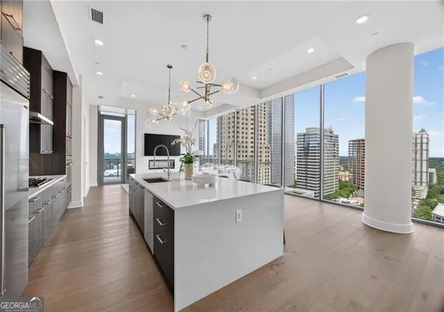 Photo 3 of Condo for sale at 40 12th St Ne #1903, Atlanta, GA 30309 | MLS# 10826430 | Listing updated on 2026-08-28