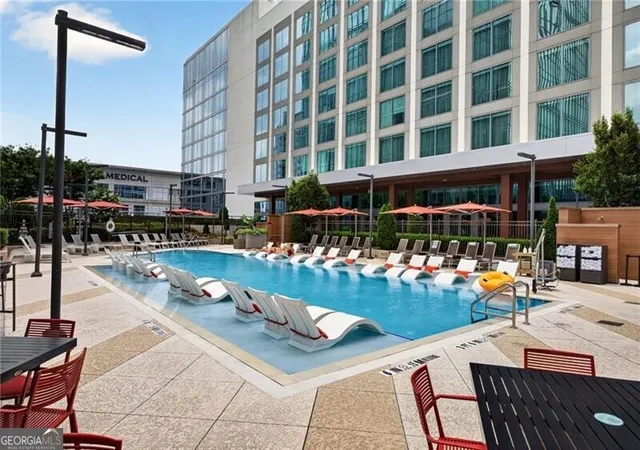 2nd image of 40 12Th St Ne, Atlanta, GA 30309