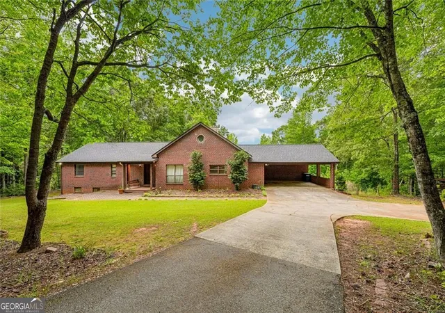 Photo 1 of Single family home for sale at 8137 Jenkins Rd, Winston, GA 30187 | MLS# 10761383 | Listing updated on 2026-06-24