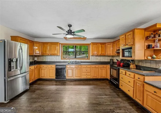 Photo 2 of Single family home for sale at 8137 Jenkins Rd, Winston, GA 30187 | MLS# 10761383 | Listing updated on 2026-06-24