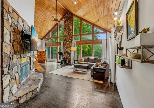 Photo 3 of Single family home for sale at 8137 Jenkins Rd, Winston, GA 30187 | MLS# 10761383 | Listing updated on 2026-06-24