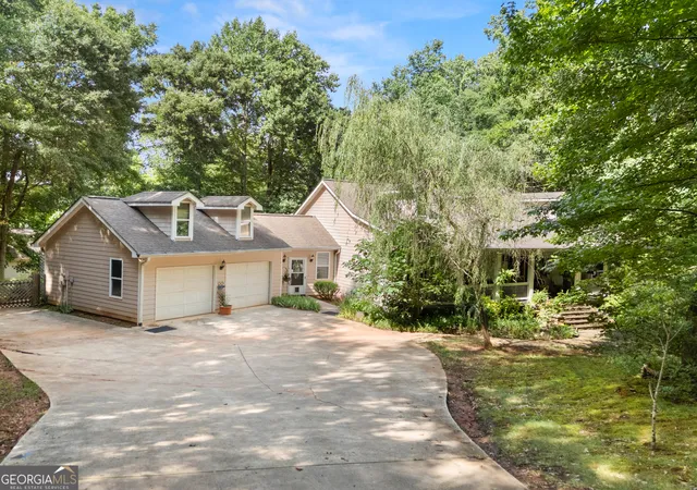 3rd image of 45 River Chase, Hoschton, GA 30548 | MLS# 10790752