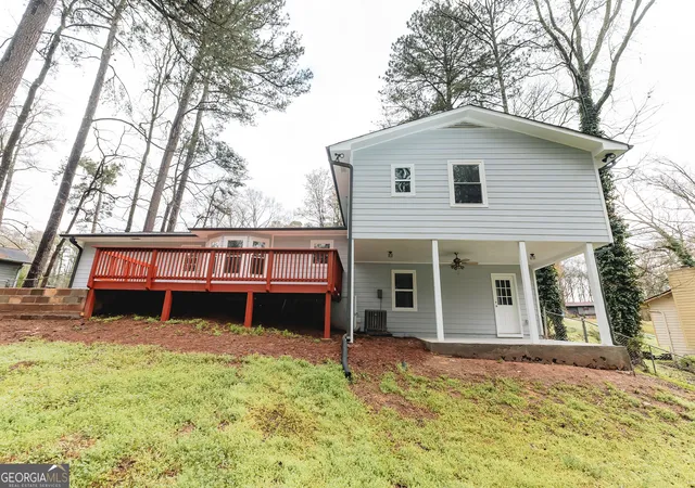 Photo 2 of Single family home for sale at 3073 Fireside Dr, Snellville, GA 30078 | MLS# 10707332 | Listing updated on 2026-09-17