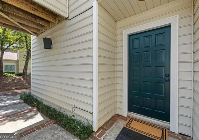 Photo 2 of Townhouse for sale at 708 Serramonte Dr, Marietta, GA 30068 | MLS# 10817913 | Listing updated on 2026-08-27