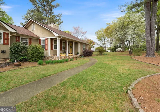 Homes for sale in Cartersville, GA | 140 Plymouth Dr, Cartersville, GA 30120 | MLS# 10724813