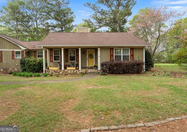 Homes for sale in Cartersville, GA | 140 Plymouth Dr, Cartersville, GA 30120 | MLS# 10724813