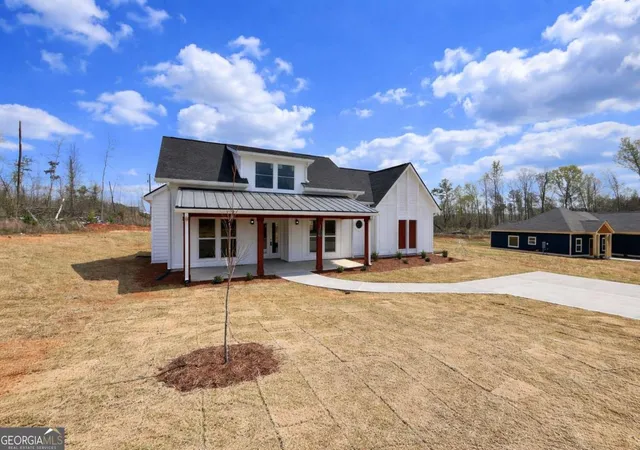 Photo 3 of Single family home for sale at 15 South Rd, Griffin, GA 30224 | MLS# 10803611 | Listing updated on 2026-08-31