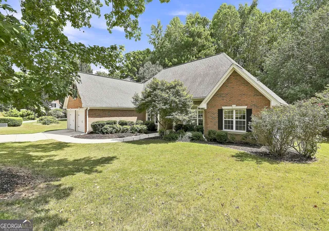 Photo 3 of Sale Pending at 125 Brookridge Ct, Fayetteville, GA 30215 | MLS# 10830555 | Listing updated on 2026-10-06