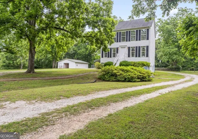 Homes for sale in Molena, GA | 201 Lawrence Mill Road, Molena, GA 30258 | MLS# 10769977