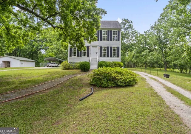 Homes for sale in Molena, GA | 201 Lawrence Mill Road, Molena, GA 30258 | MLS# 10769977