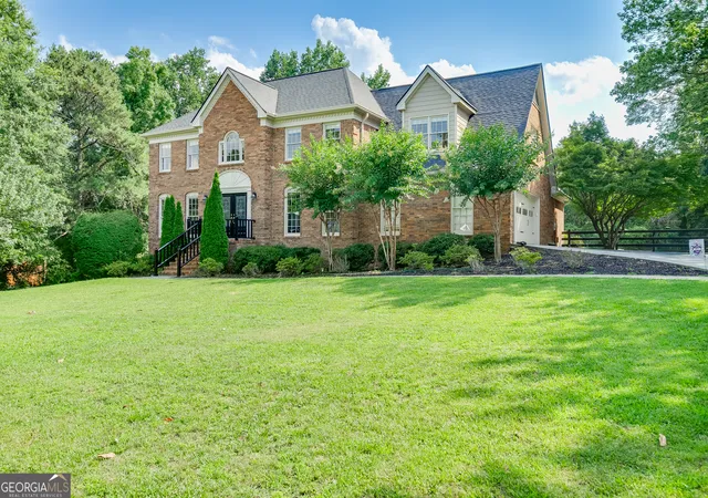 2nd image of 1331 Lake Shore Dr, Snellville, GA 30078 | MLS# 10795919
