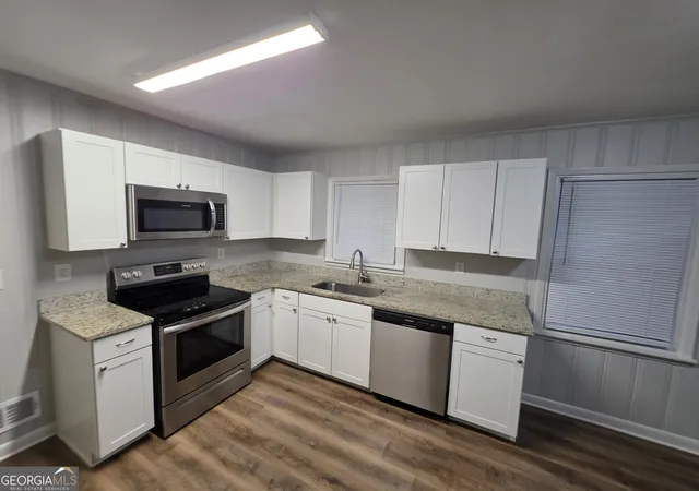 Photo 4 of Single family home for sale at 1214 S Broad St, Monroe, GA 30655 | MLS# 10814290 | Listing updated on 2026-09-14