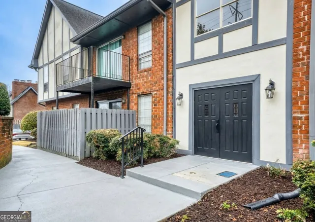 Photo 2 of Sale Pending at 6851 Roswell Rd #A5, Atlanta, GA 30328 | MLS# 10686993 | Listing updated on 2026-08-27