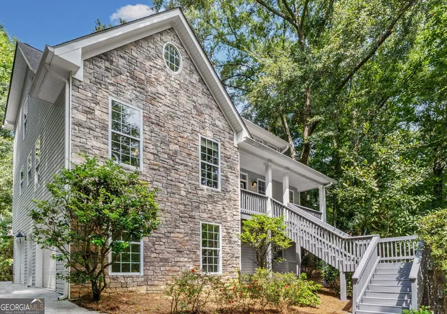 Photo 3 of Sale Pending at 54 Overbrook Ct, Newnan, GA 30263 | MLS# 10835719 | Listing updated on 2026-09-19