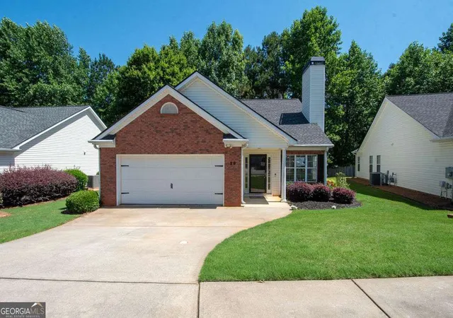 Single family home for sale at 29 Riva Ridge Ln, Newnan, GA 30263 | MLS# 10779552