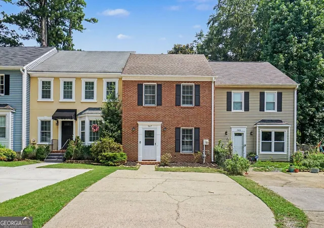 1st image of 567 Salem Woods Dr Se, Marietta, GA 30067 | MLS# 10820905