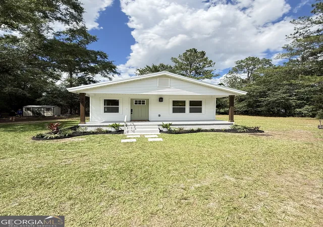 Homes for sale in Pembroke, GA | 72 Rogers Rd, Pembroke, GA 31321 | MLS# 10790638