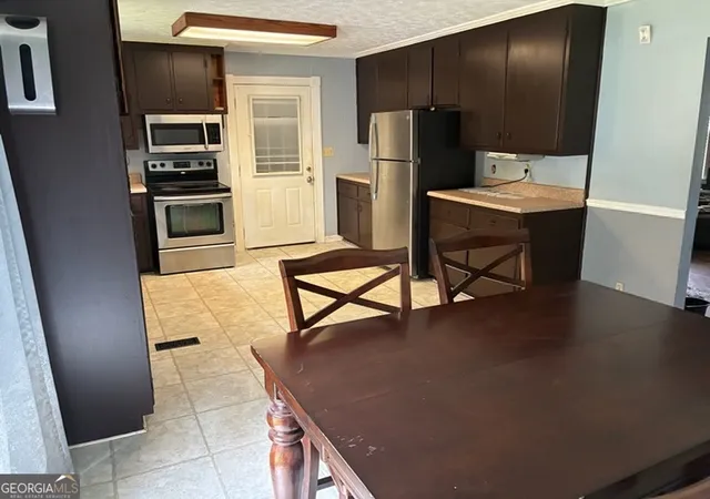 Photo 4 of Single family home for sale at 4148 Highway 162 S, Covington, GA 30016 | MLS# 10795826 | Listing updated on 2026-09-04