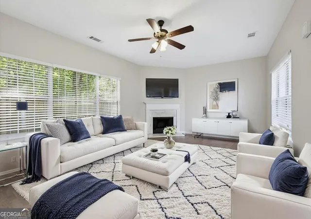 Photo 4 of Single family home for sale at 4060 Robin Cir, Atlanta, GA 30349 | MLS# 10832160 | Listing updated on 2026-09-07