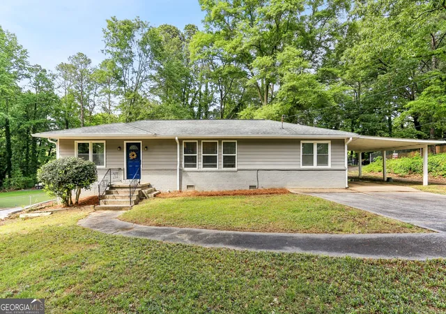 Homes for sale in Smyrna, GA | 181 Hurt Rd Se, Smyrna, GA 30082 | MLS# 10753197