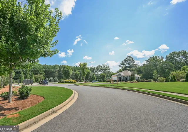 Photo 3 of Single family home for sale at 155 Siena Dr Nw, Cartersville, GA 30120 | MLS# 10828758 | Listing updated on 2026-09-10