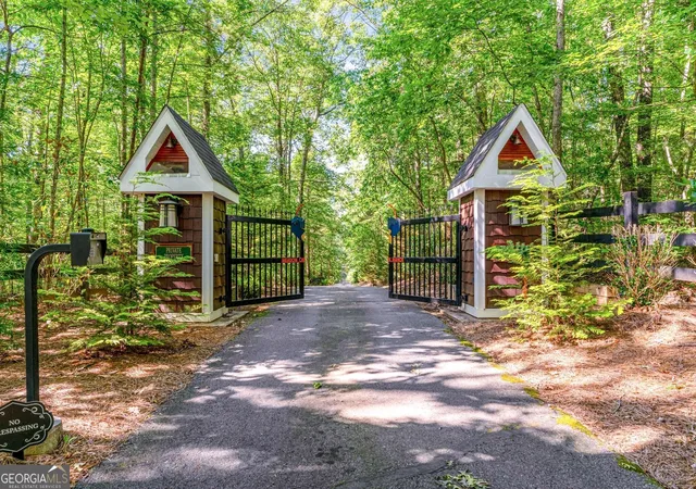 Photo 4 of Single family home for sale at 254 Nicholson Rd, Blue Ridge, GA 30513 | MLS# 10781039 | Listing updated on 2026-06-22