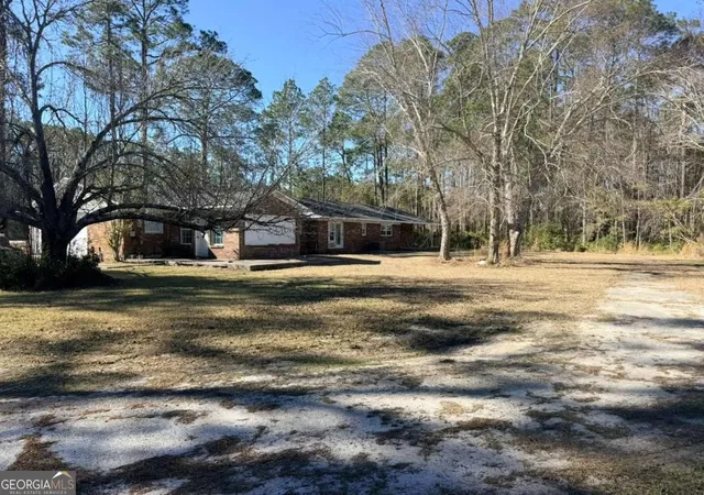 Photo 3 of Single family home for sale at 2993 Golden Isle E, Baxley, GA 31513 | MLS# 10813016 | Listing updated on 2026-09-13